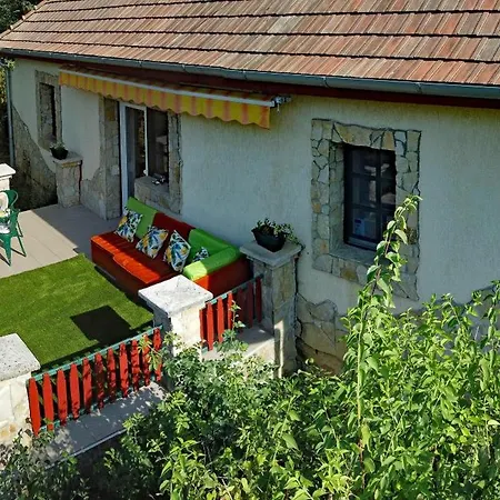 Palocliget Vendeghaz 게스트하우스 Ketbodony