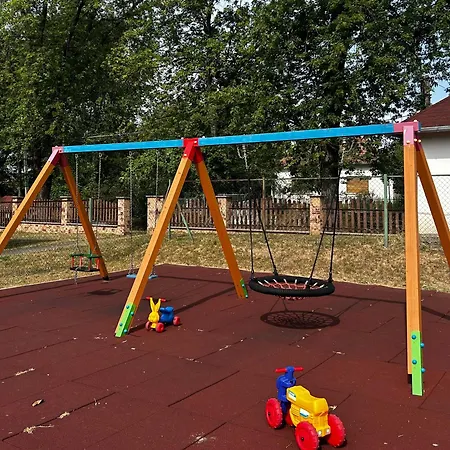 게스트하우스 Palocliget Vendeghaz Ketbodony