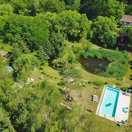 Palocliget Vendeghaz 게스트하우스 Ketbodony