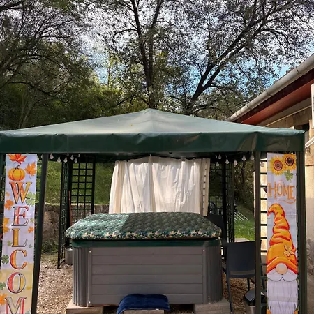 Palocliget Vendeghaz 게스트하우스 *